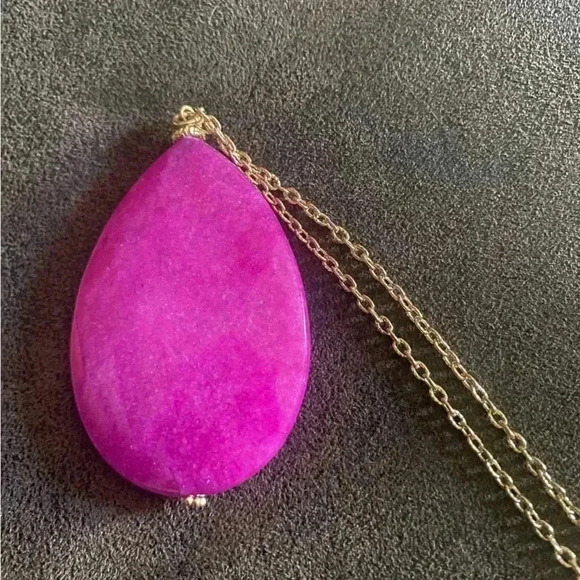 Influence Pink Teardrop Necklace with Gold Chain 18 inch NWT - Picture 6 of 8